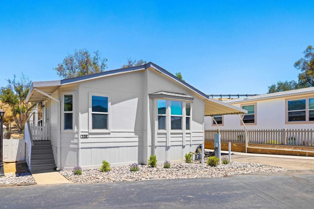 2400 Alpine Blvd 108, Alpine, CA 91901