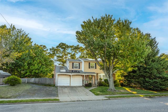 96 Hudson Avenue, Brentwood, NY 11717