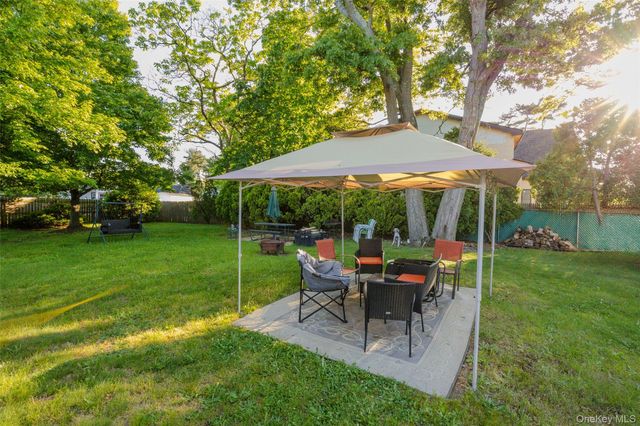 96 Hudson Avenue, Brentwood, NY 11717