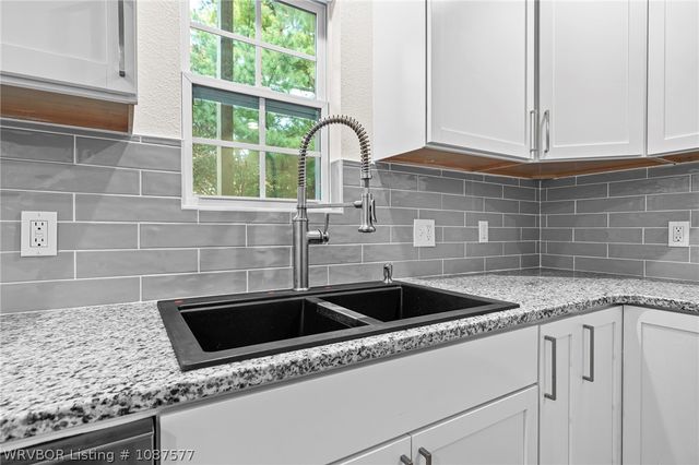 9609 Jenny Lind, Fort Smith, AR 72908