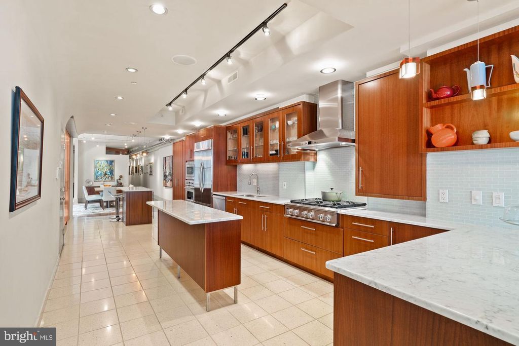 1606 CHESTNUT ST #UNIT 2, PHILADELPHIA, PA 19103 — photo 2
