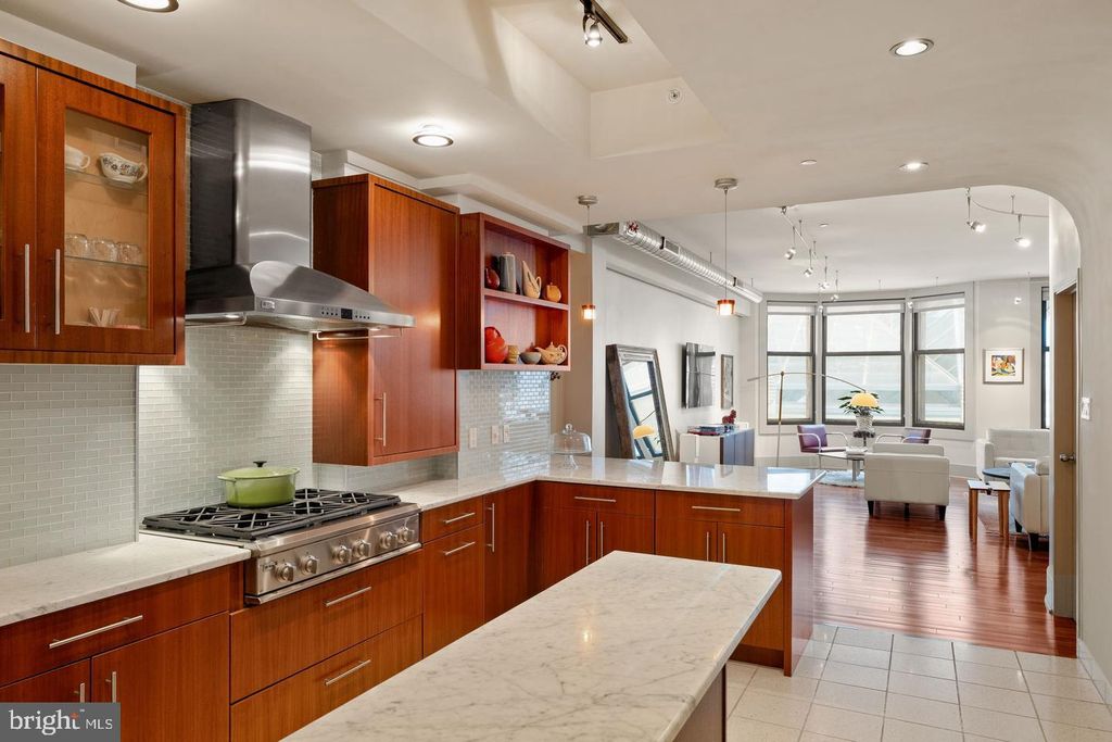 1606 CHESTNUT ST #UNIT 2, PHILADELPHIA, PA 19103 — photo 4