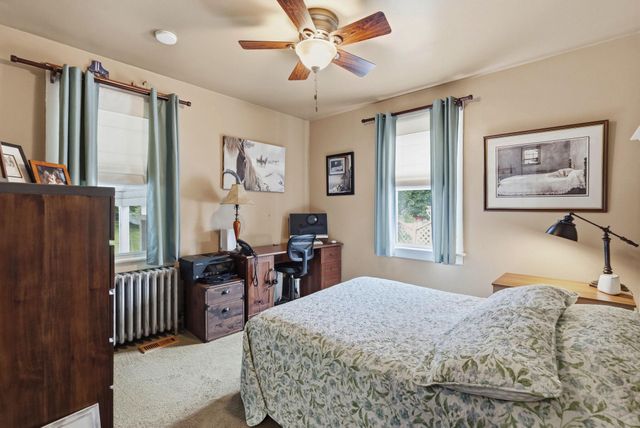 915 E WALNUT ST, North Wales, PA 19454