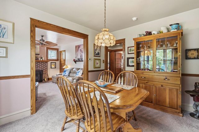 915 E WALNUT ST, North Wales, PA 19454