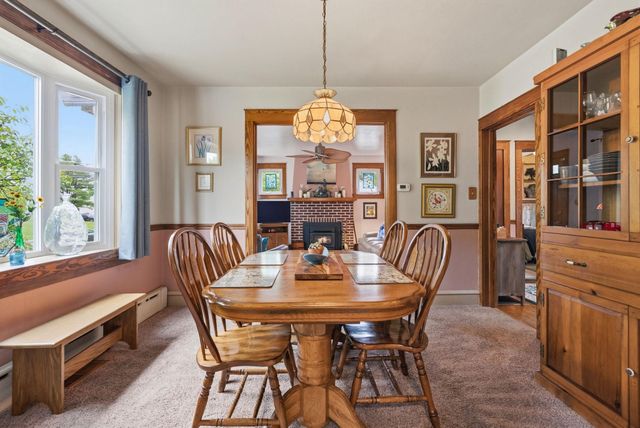 915 E WALNUT ST, North Wales, PA 19454