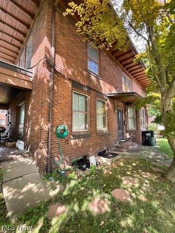 528 Lincoln Way E, Massillon, OH 44646