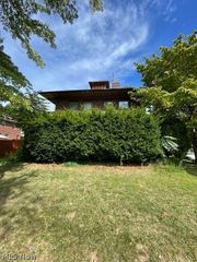 528 Lincoln Way E, Massillon, OH 44646