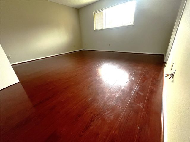 731 Seafoam Road, Houston, TX 77062