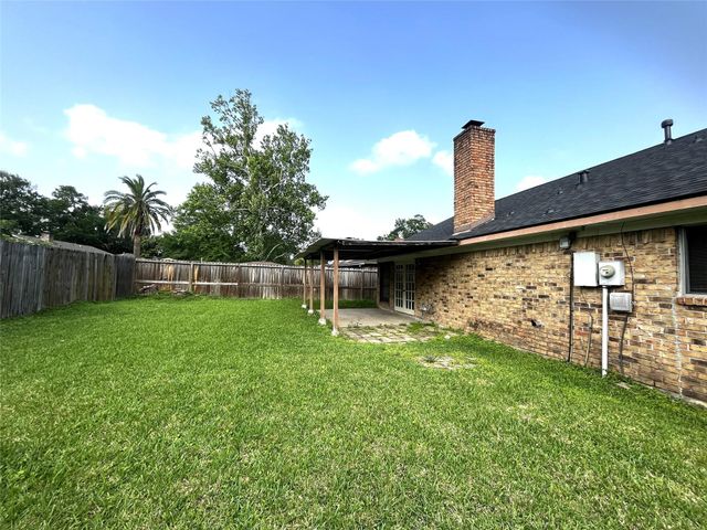731 Seafoam Road, Houston, TX 77062