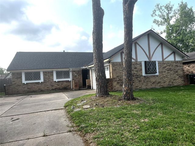 731 Seafoam Road, Houston, TX 77062