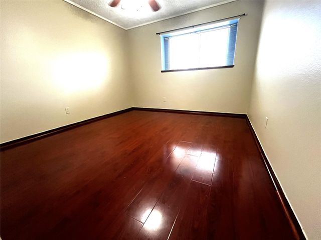 731 Seafoam Road, Houston, TX 77062