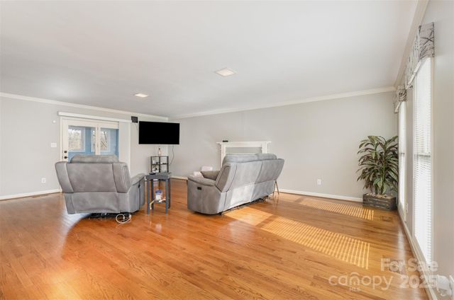 2640 Petersburg Court, Gastonia, NC 28056