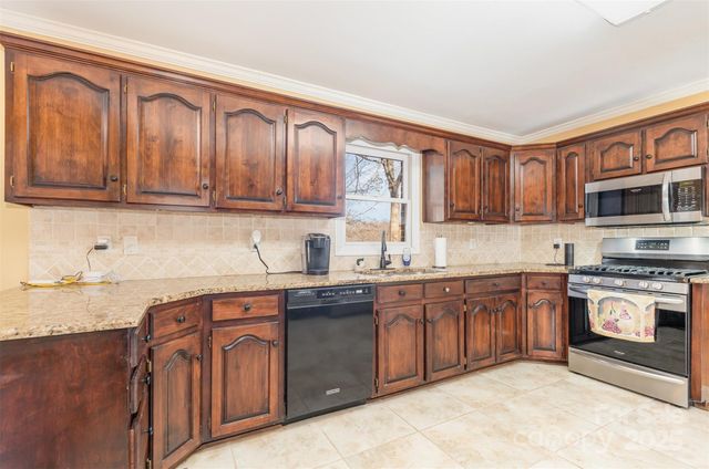 2640 Petersburg Court, Gastonia, NC 28056