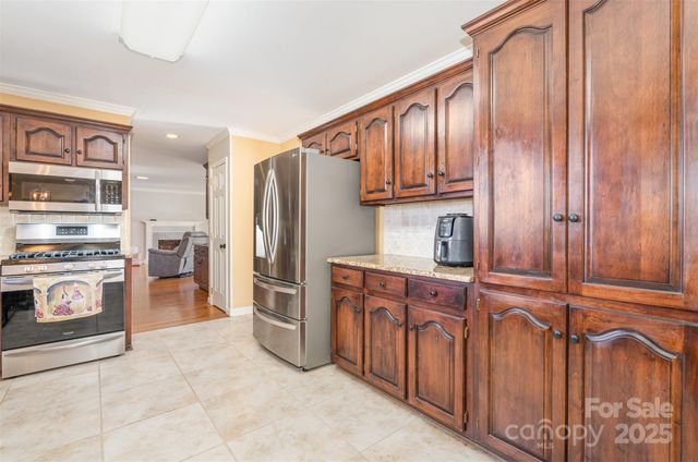 2640 Petersburg Court, Gastonia, NC 28056