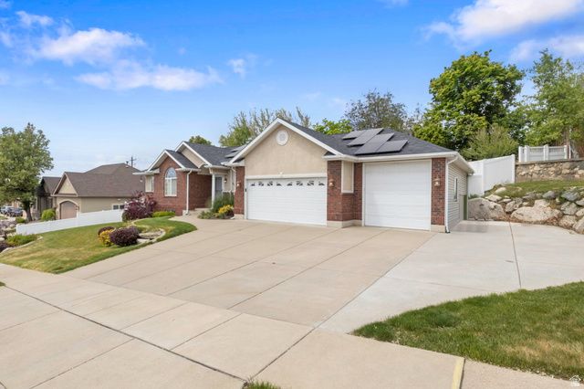 43 E PEACHTREE DR, Centerville, UT 84014