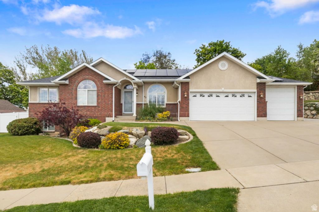 43 E PEACHTREE DR, Centerville, UT 84014