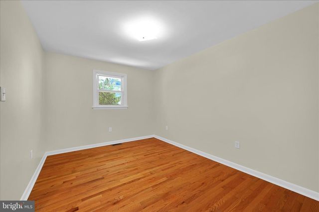 34 LOCUST LN, Quentin, PA 17083