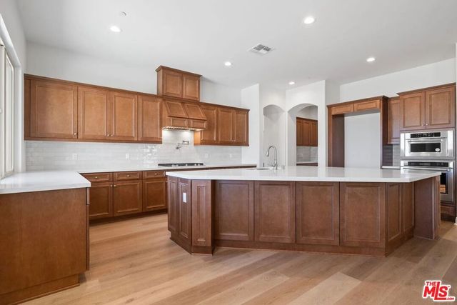 12616 Espalier Court, Bakersfield, CA 93311