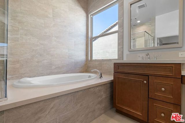 12616 Espalier Court, Bakersfield, CA 93311