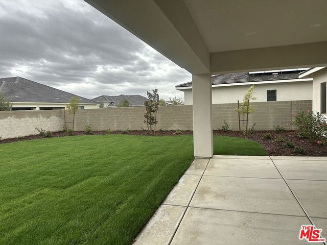 12616 Espalier Court, Bakersfield, CA 93311