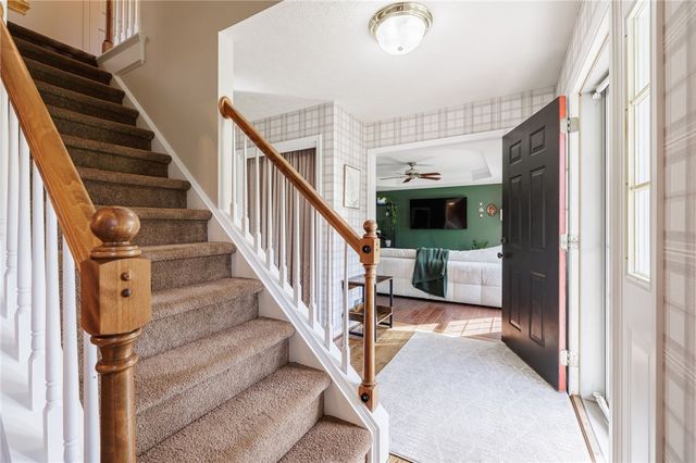 1479 Chigwell Lane North, Webster, NY 14580