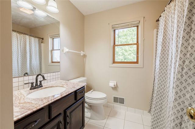 1479 Chigwell Lane North, Webster, NY 14580