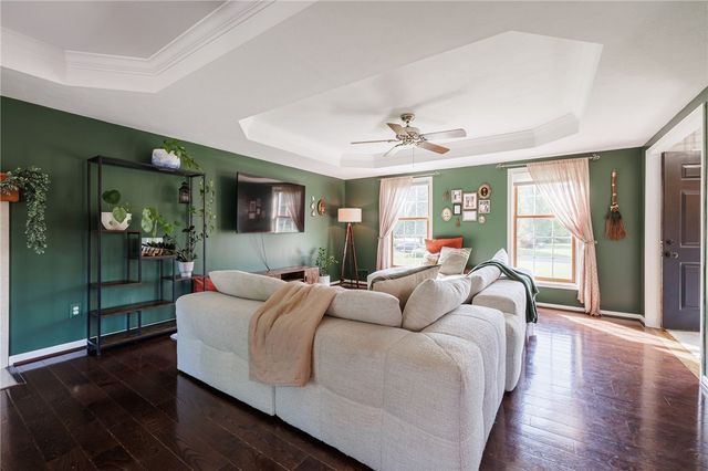1479 Chigwell Lane North, Webster, NY 14580