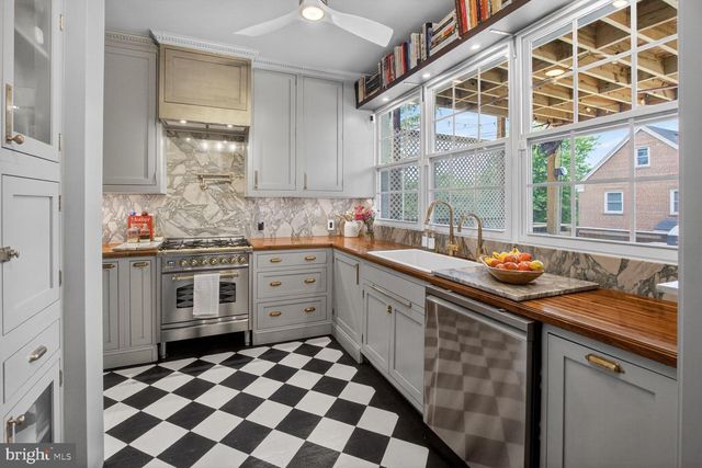 1395 SHERIDAN ST NW, Washington, DC 20011