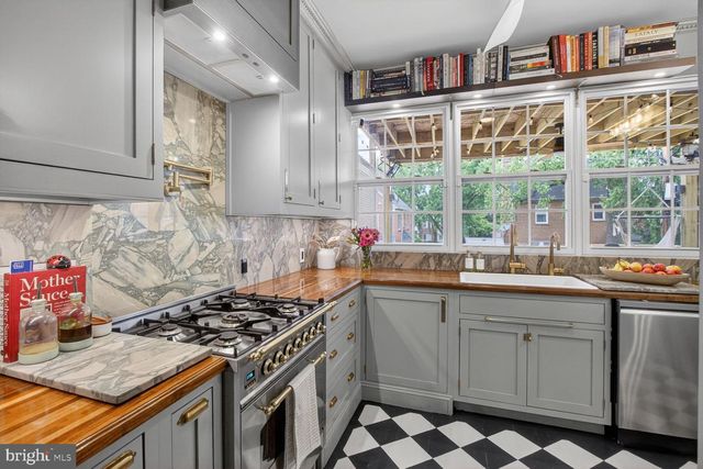 1395 SHERIDAN ST NW, Washington, DC 20011