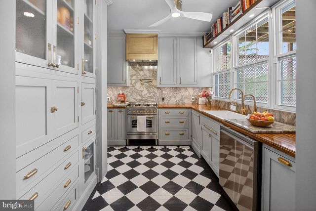 1395 SHERIDAN ST NW, Washington, DC 20011