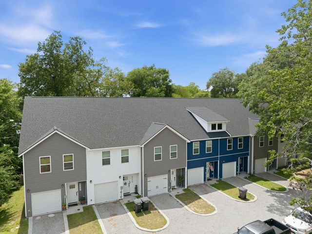 4227 Barnwell Avenue, North Charleston, SC 29405