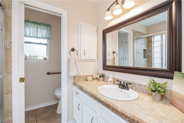 2817 Parkgreen Dr, Corpus Christi, TX 78414