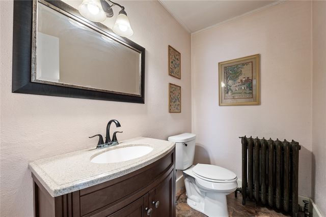 103 10th Avenue SW, Mt Vernon, IA 52314