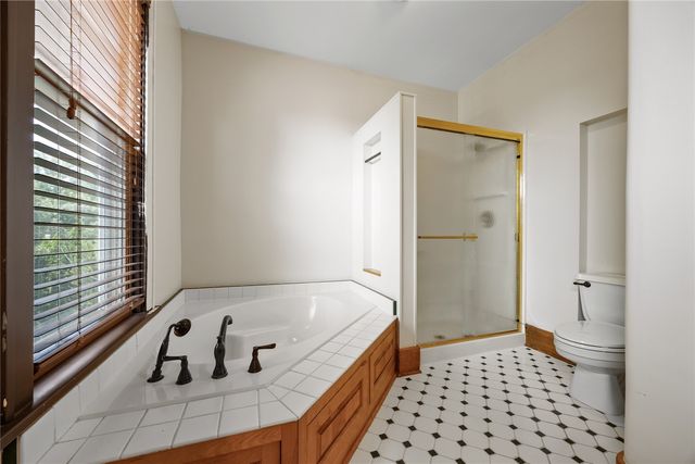 103 10th Avenue SW, Mt Vernon, IA 52314