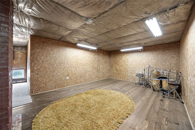 103 10th Avenue SW, Mt Vernon, IA 52314