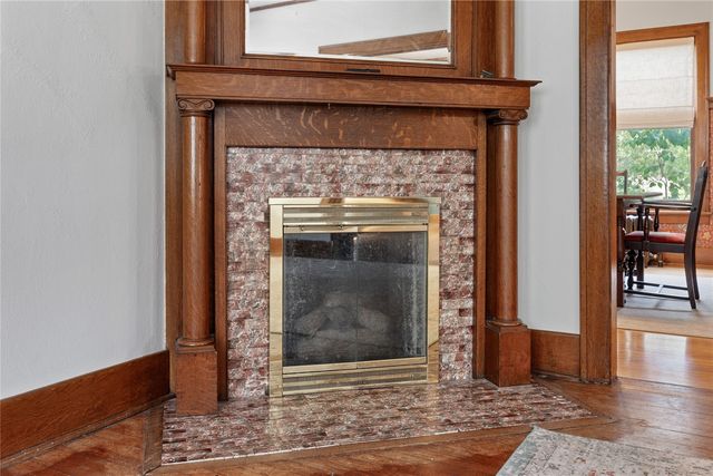 103 10th Avenue SW, Mt Vernon, IA 52314