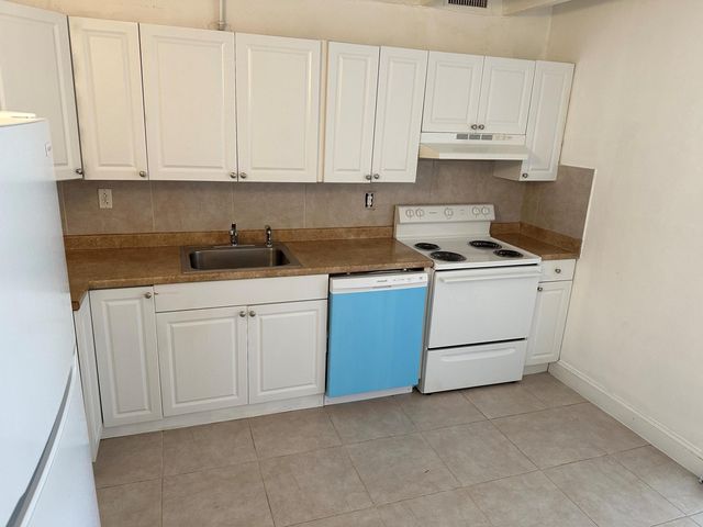 330 NW 20th Street 210, Boca Raton, FL 33431