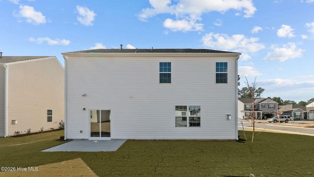 1100 Aviator Lane, Ayden, NC 28513