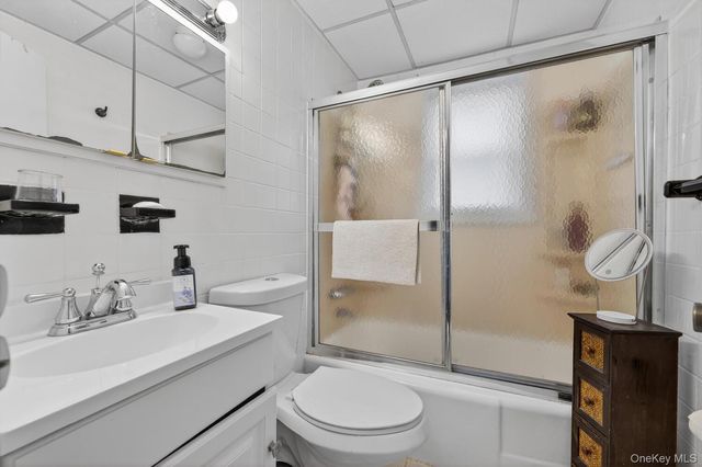 12 Altamore Street, Melville, NY 11747