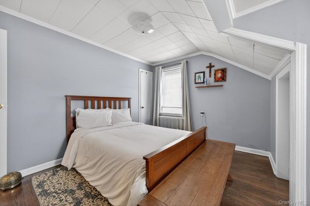 12 Altamore Street, Melville, NY 11747