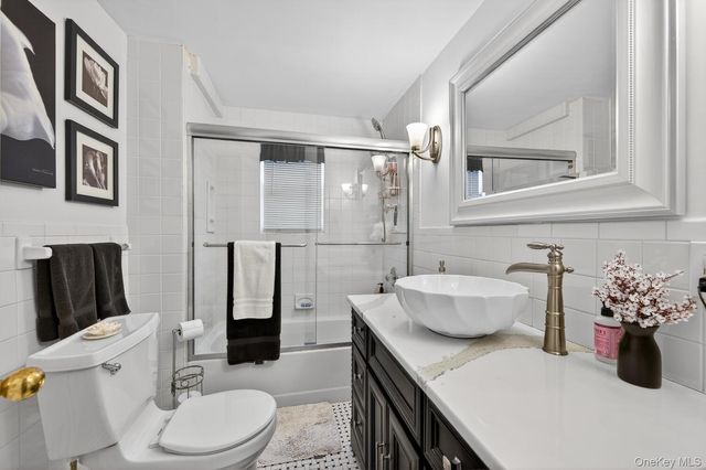 12 Altamore Street, Melville, NY 11747