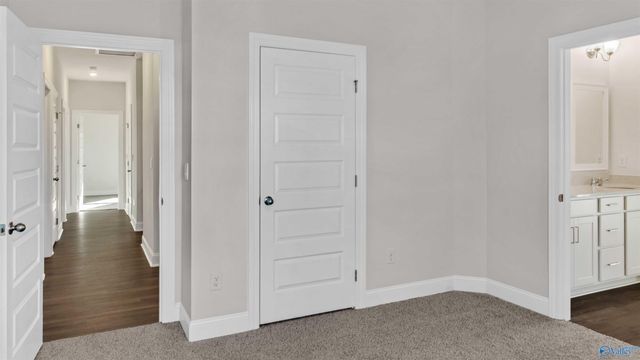 217 Crane Hollow Lane, Huntsville, AL 35811