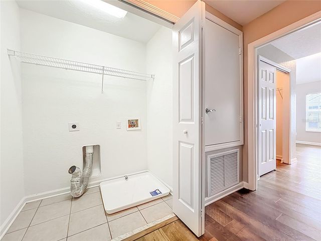 1017 ENCLAIR STREET, Orlando, FL 32828