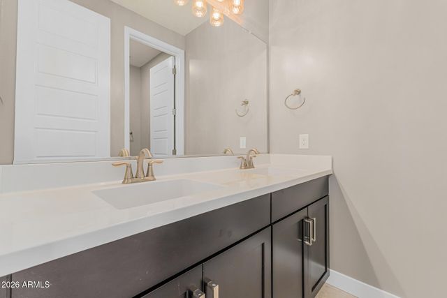 79 N ABALONE Drive, Gilbert, AZ 85233