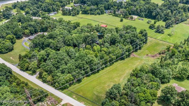 1408 S Pope Lick Rd, Jeffersontown, KY 40299