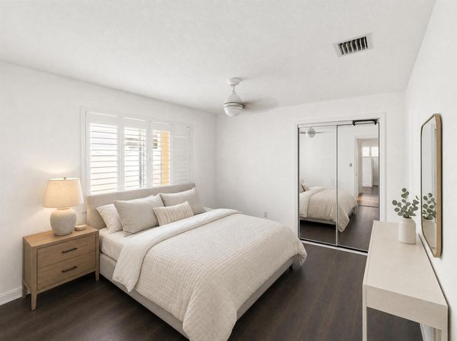 330 SE 10th Street, Pompano Beach, FL 33060