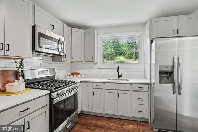 6214 GOLDEN RING RD, Baltimore, MD 21237