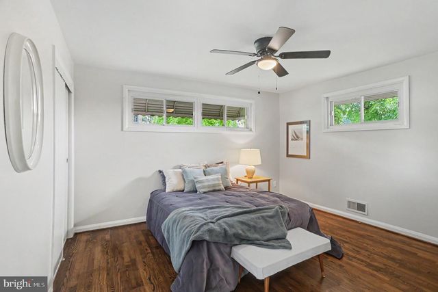 6214 GOLDEN RING RD, Baltimore, MD 21237