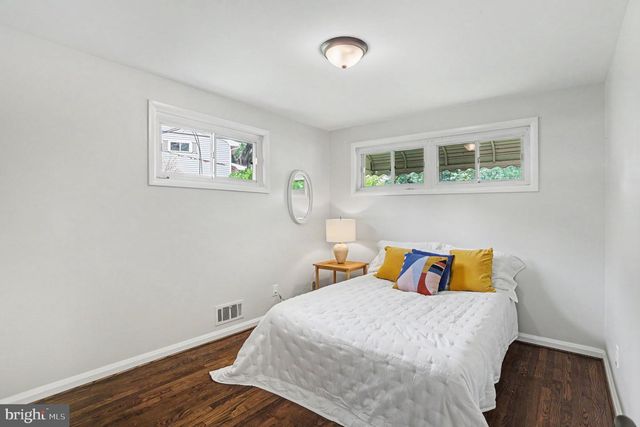 6214 GOLDEN RING RD, Baltimore, MD 21237