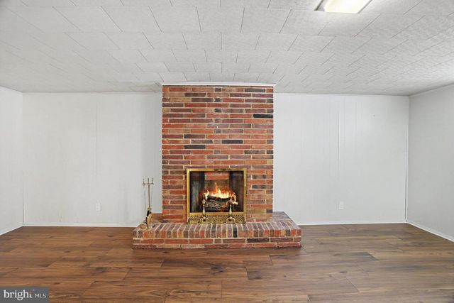 6214 GOLDEN RING RD, Baltimore, MD 21237